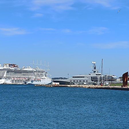 Le Voilier - Port De Plaisance - Host Provence Apartment La Seyne-sur-Mer Luaran gambar