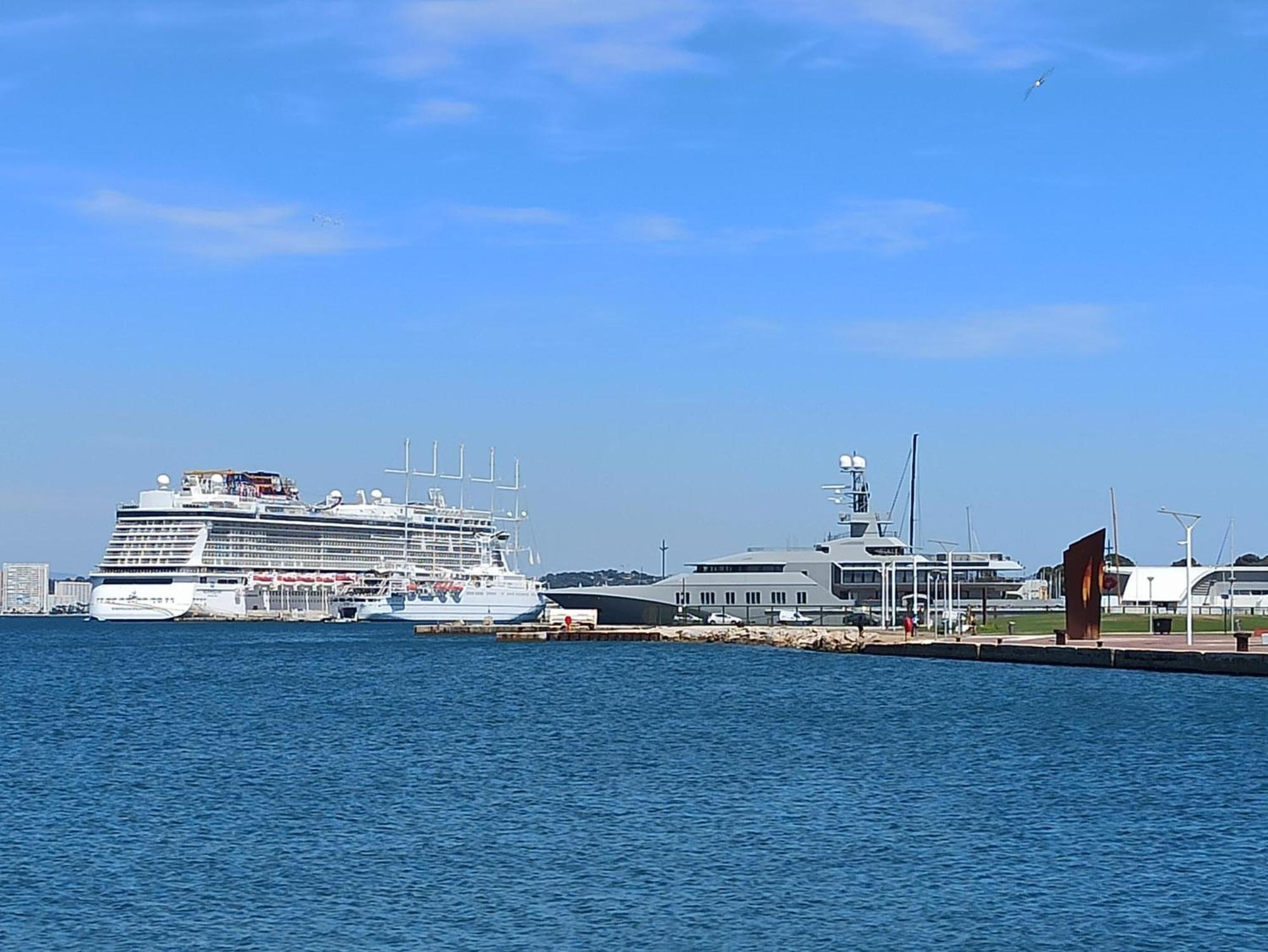 Le Voilier - Port De Plaisance - Host Provence Apartment La Seyne-sur-Mer Luaran gambar